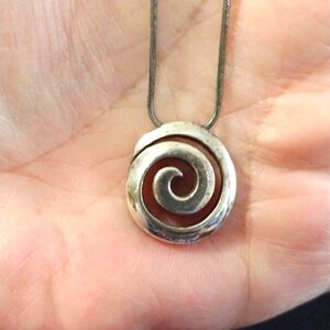❤️ Brighton Swirl Silver Plated Necklace